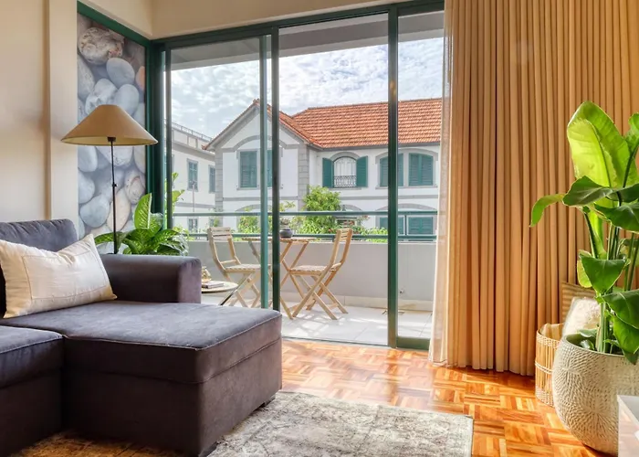 Refúgio No Funchal, A In Madeira